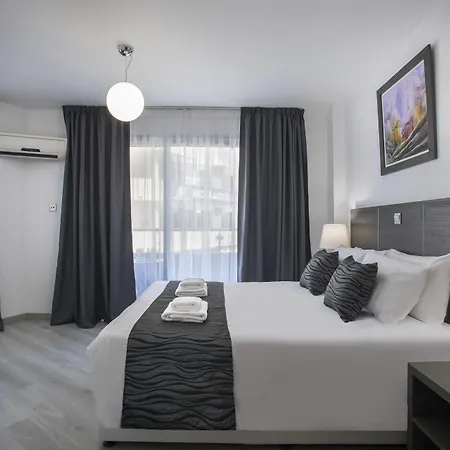 Ξενοδοχείο με διαμερίσματα Blazer 3*