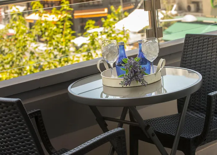 Aparthotel Blazer Larnaca