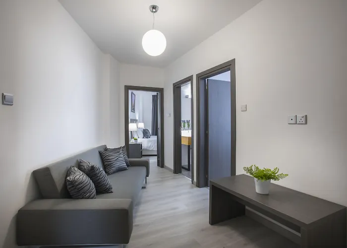 מלון דירות Blazer 3*