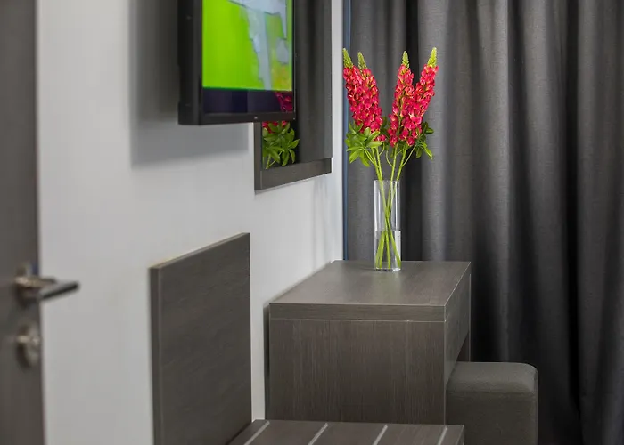 Blazer Aparthotel Larnaca