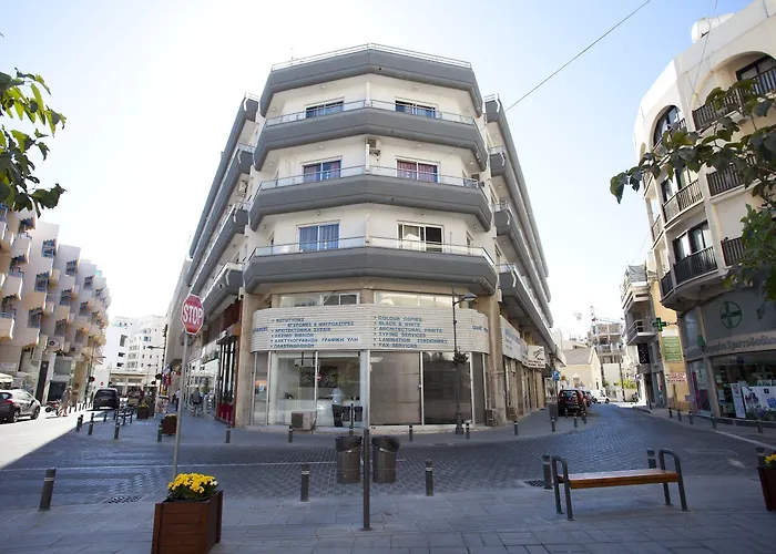 Blazer Aparthotel 3*