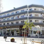 开拓者公寓式酒店 3* 拉纳卡
