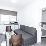 Blazer Aparthotel 3*