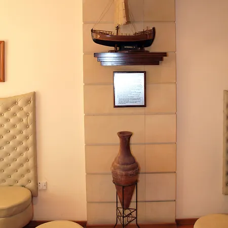 Blazer Aparthotel Larnaka