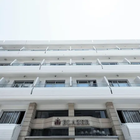 Blazer Apartmanhotel