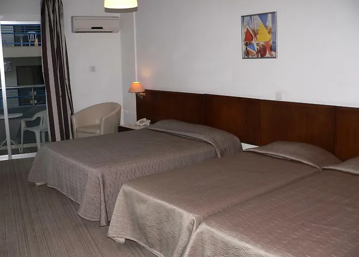 Aparthotel Blazer Larnaka