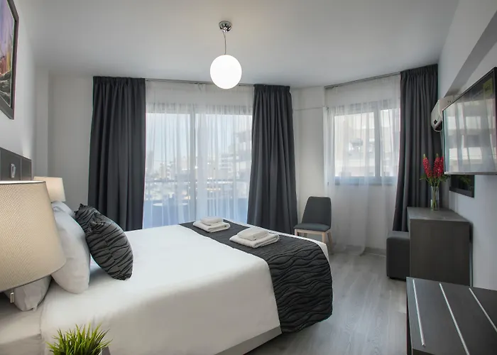 开拓者公寓式酒店 拉纳卡