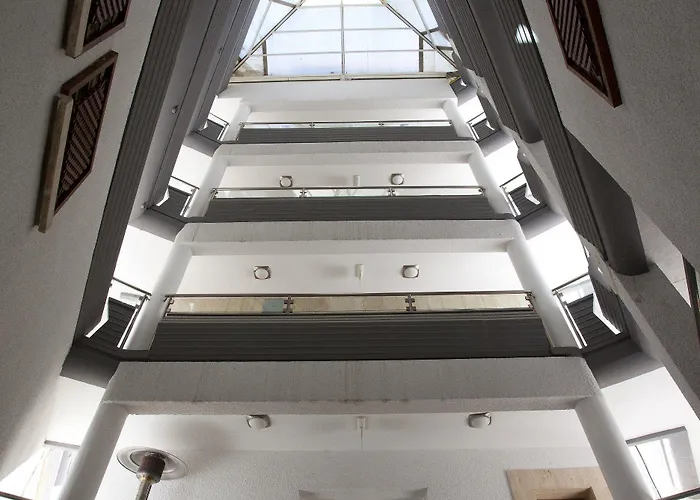 开拓者公寓式酒店 3*