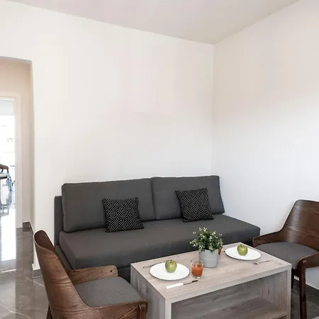 Aparthotel Blazer Larnaca