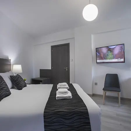 Blazer Aparthotel 3*