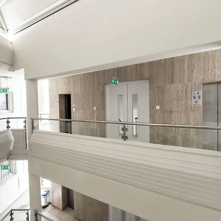 Aparthotel Blazer Larnaca