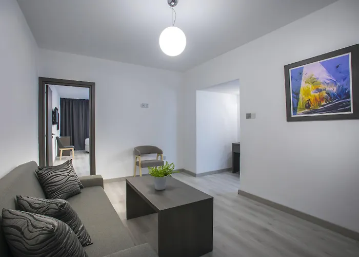 Blazer Appart hôtel Larnaca